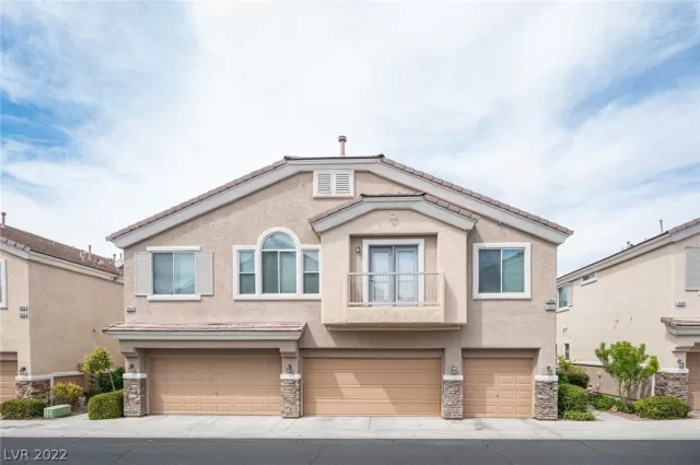 MLS: 2423827 Condo For Sale