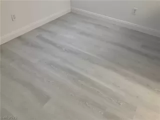 Photo #6: 2423829 Listing 