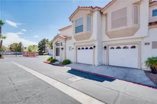 Photo #2: 2423838 Listing 