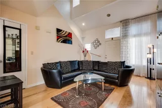 Photo #6: 2423838 Listing 