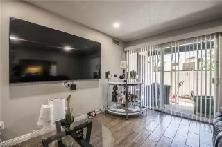 Photo #6: 2423847 Listing 