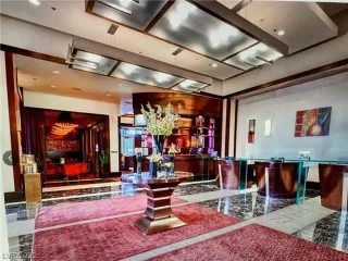 Photo #3: 2423867 Listing