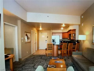 Photo #6: 2423867 Listing