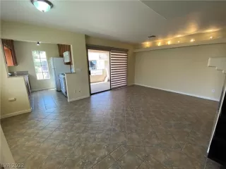 Photo #3: 2423868 Listing 