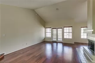 Photo #1: 2423876 Listing 