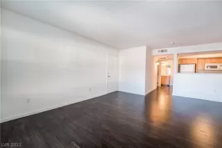 Photo #1: 2423910 Listing 