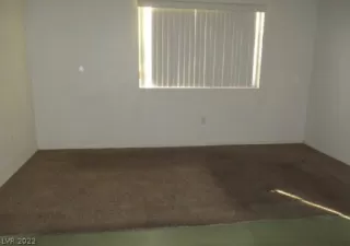 Photo #6: 2423915 Listing