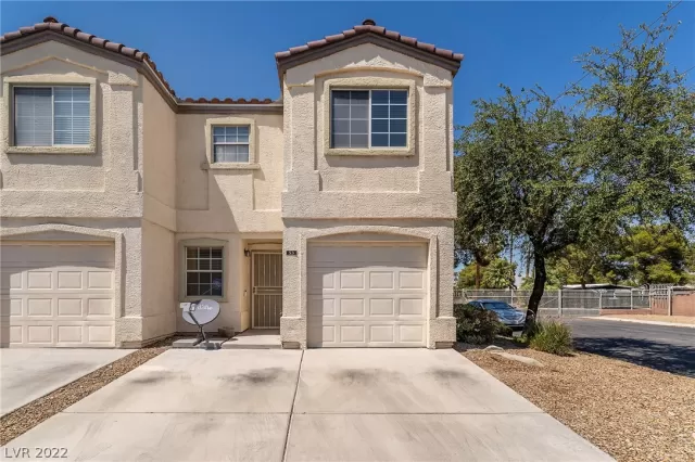 MLS: 2423930 Condo For Sale