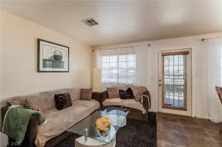 Photo #3: 2423930 Listing