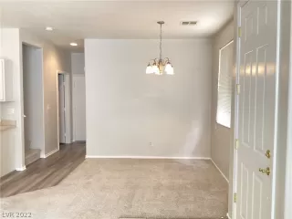 Photo #6: 2423947 Listing 