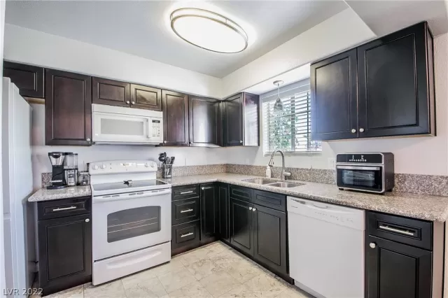 MLS: 2423956 Condo For Sale