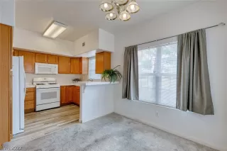 Photo #1: 2423973 Listing