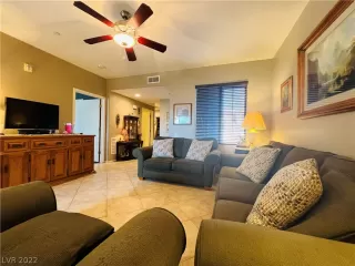 Photo #2: 2423977 Listing 