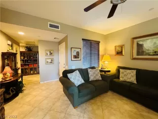 Photo #3: 2423977 Listing 