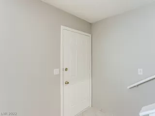Photo #2: 2423978 Listing 