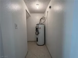 Photo #5: 2423978 Listing 