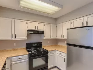 Photo #6: 2423978 Listing 