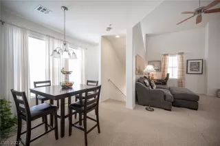 Photo #2: 2423987 Listing