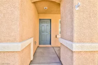 Photo #2: 2423988 Listing