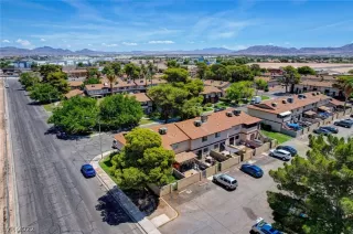 Photo #5: 2424023 Listing