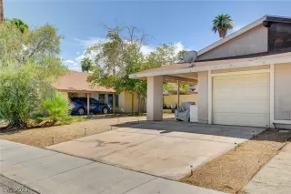 Photo #1: 2424032 Listing