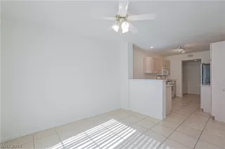 Photo #3: 2424039 Listing 