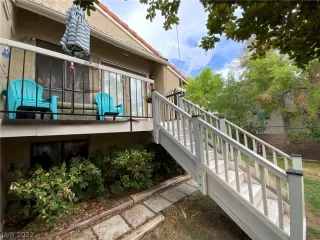 Photo #1: 2424044 Listing