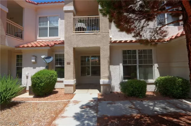 MLS: 2424121 Condo For Sale