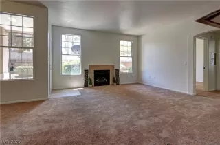 Photo #3: 2424121 Listing