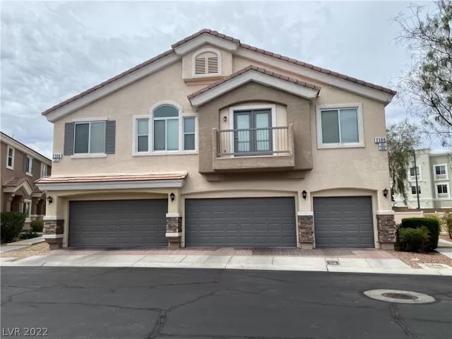 MLS: 2424208 Condo For Sale