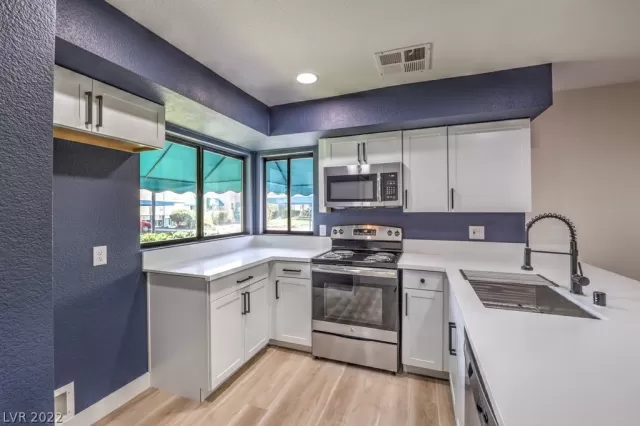 MLS: 2424271 Condo For Sale