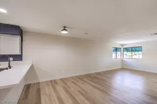 Photo #1: 2424271 Listing