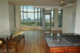 Photo #1: 2424296 Listing