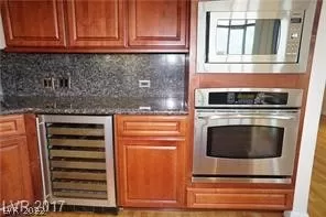 Photo #4: 2424296 Listing