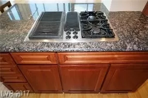 Photo #6: 2424296 Listing