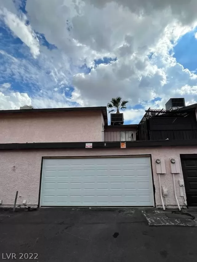 MLS: 2424319 Condo For Sale