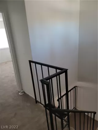 Photo #5: 2424319 Listing 