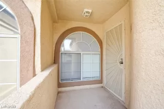 Photo #2: 2424321 Listing