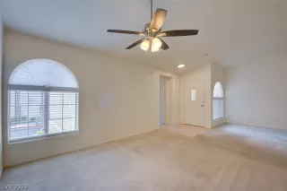 Photo #3: 2424321 Listing