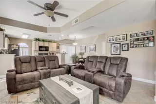 Photo #6: 2424362 Listing