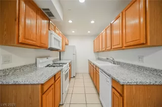 Photo #1: 2424380 Listing