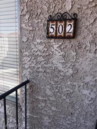 Photo #1: 2424387 Listing 