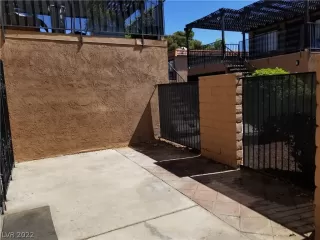 Photo #1: 2424396 Listing 