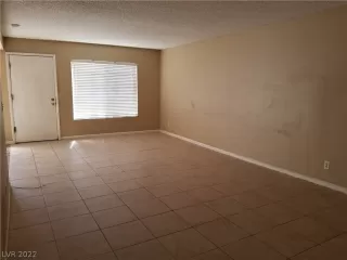 Photo #2: 2424396 Listing 