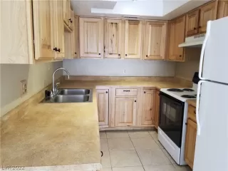 Photo #6: 2424396 Listing 