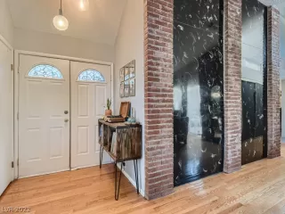 Photo #4: 2424441 Listing 