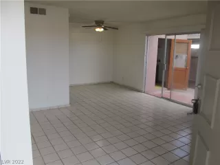 Photo #2: 2424456 Listing 