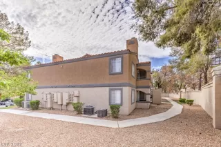 Photo #2: 2424536 Listing