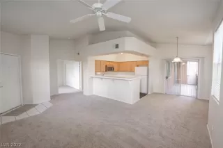 Photo #2: 2424549 Listing 