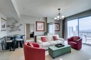 Photo #6: 2424603 Listing